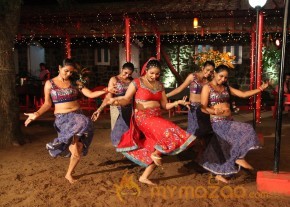 Naan Ponnonru Kandaen Movie Stills photo 7