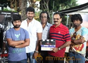 Naan Sigappu Manithan Movie Launch Photos photo 31