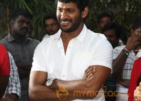 Naan Sigappu Manithan Movie Launch Photos photo 26