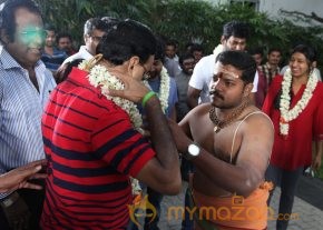 Naan Sigappu Manithan Movie Launch Photos photo 34