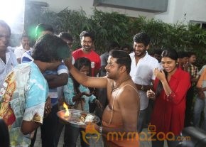 Naan Sigappu Manithan Movie Launch Photos photo 6