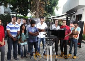 Naan Sigappu Manithan Movie Launch Photos photo 2