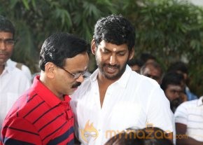 Naan Sigappu Manithan Movie Launch Photos