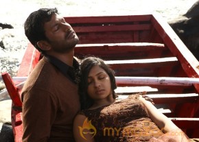 Naan Sigappu Manithan Movie Stills photo 7