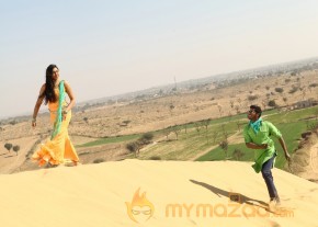 Naan Sigappu Manithan Movie Stills photo 37