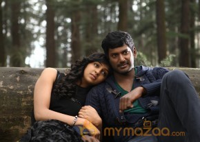 Naan Sigappu Manithan Movie Stills photo 12