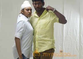 Naan Sigappu Manithan New Stills photo 6