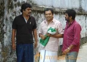 Naan Than Bala Movie New Stills photo 18