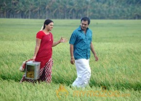 Naan Than Bala Movie New Stills photo 41