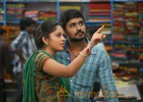 Nalanum Nandhinium Movie Stills photo 5