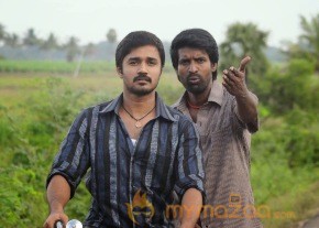 Nalanum Nandhinium Movie Stills photo 14