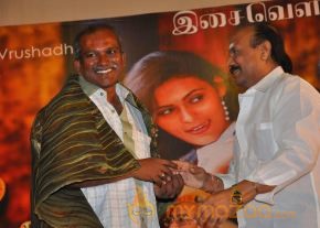 Nee En Uyire Movie Audio Launch Stills photo 57