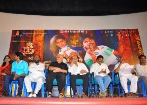 Nee En Uyire Movie Audio Launch Stills photo 97