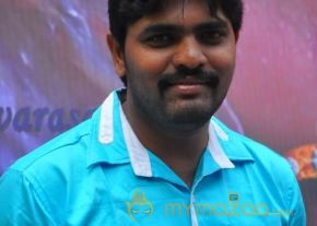 Nee En Uyire Movie Audio Launch Stills photo 4