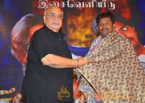 Nee En Uyire Movie Audio Launch Stills photo 92