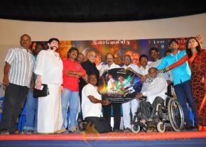 Nee En Uyire Movie Audio Launch Stills photo 46