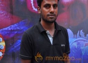 Nee En Uyire Movie Audio Launch Stills photo 34
