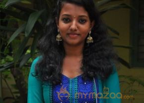 Nee En Uyire Movie Audio Launch Stills photo 27