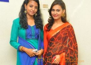 Nee En Uyire Movie Audio Launch Stills photo 58