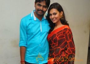 Nee En Uyire Movie Audio Launch Stills photo 80