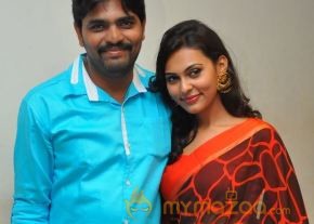 Nee En Uyire Movie Audio Launch Stills photo 23