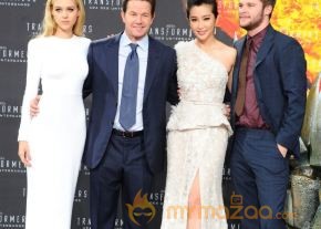 Nicola Peltz at Transformers Premiere Show photo 8