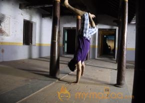 Nilaavukku 2 Seattu Movie Stills photo 14
