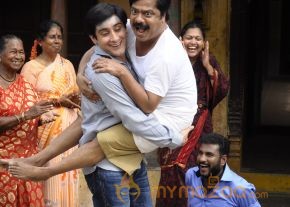 Nilaavukku 2 Seattu Movie Stills photo 39