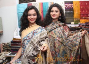 NNF Team Launches Styles N Weaves Expo photo 12