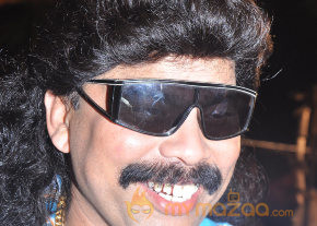Onbathula Guru Movie Onlocation Stills photo 5