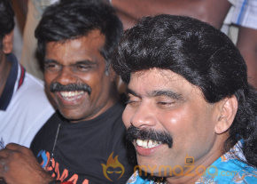 Onbathula Guru Movie Onlocation Stills photo 20