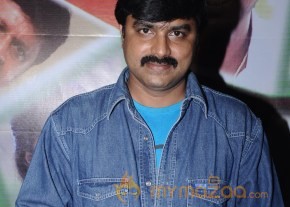 Paakanum pola Irukku movie trailer launch Photos photo 11