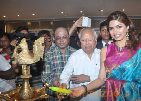 Parvathy Omanakuttan Launch Women's World Store   photo 36
