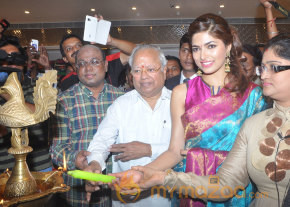 Parvathy Omanakuttan Launch Women's World Store   photo 41