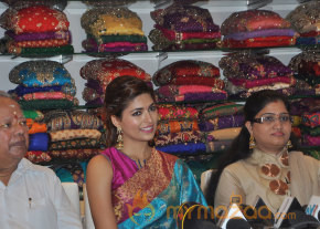 Parvathy Omanakuttan Launch Women's World Store   photo 5