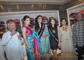 Parvathy Omanakuttan Launch Women's World Store   photo 20