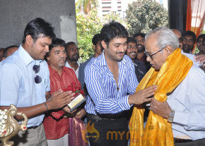 Production No.1 Movie Launch  photo 34