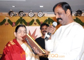 Rajini, Kamal at Kaviperarasu Vairamuthu Aayiram Songs launched stills photo 21