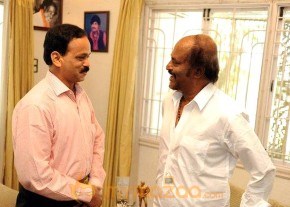 Rajinikanth' Appreciates Dhananjayan Book