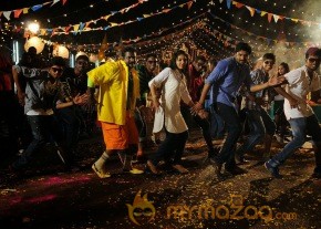 Romba Nallavanda Nee Movie Stills photo 21