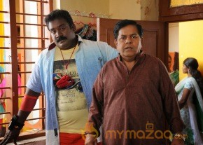 Romba Nallavanda Nee Movie Stills photo 30