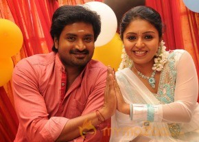 Romba Nallavanda Nee Movie Stills photo 27