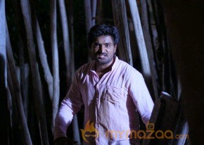 Romba Nallavanda Nee Movie Stills photo 5