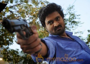 Romba Nallavanda Nee Movie Stills photo 32