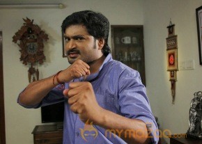 Romba Nallavanda Nee Movie Stills photo 41