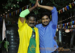 Romba Nallavanda Nee Movie Stills photo 14