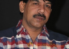 Salim Tamil Movie Audio Launch Stills photo 61