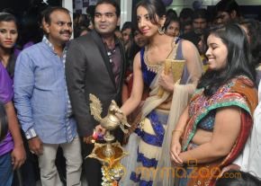 Sanjana Galrani Launches Naturals Family salon photo 10