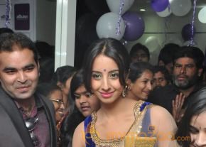 Sanjana Galrani Launches Naturals Family salon photo 3