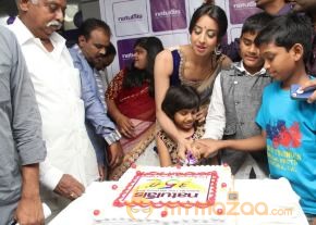 Sanjana Galrani Launches Naturals Family salon photo 23